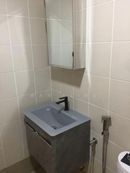 Pangsapuri untuk Disewa di Alam Budiman (Sri Budiman) - Wan Azima - Bathroom - PropertyGuru.com.my