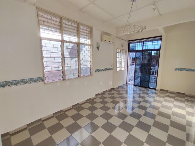 Semi-Detached House for Sale in Tanjung Bungah (Penang) - Gary Khoo - Living Room - PropertyGuru.com.my