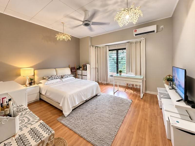 Rumah Teres 2-Tingkat untuk Dijual di Alam Sari (Bangi) - Fikri Yasmin - Bedroom - PropertyGuru.com.my