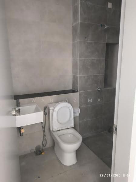 Rumah Teres 2-Tingkat untuk Disewa di Amverton Hills (Sungai Buloh) - Wan Azima - Bathroom - PropertyGuru.com.my