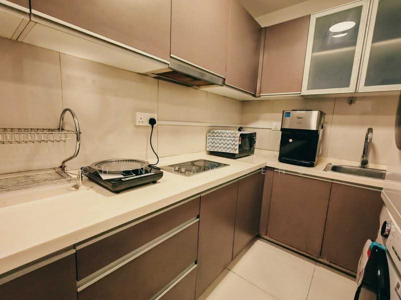 Kediaman Servis untuk Disewa di Regalia Residence - Chen Kah Seng - Kitchen - PropertyGuru.com.my