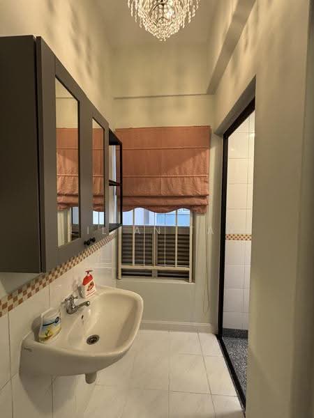 Kondominium untuk Disewa di Seri Maya Condominium - Lilian Tan - Bathroom - PropertyGuru.com.my