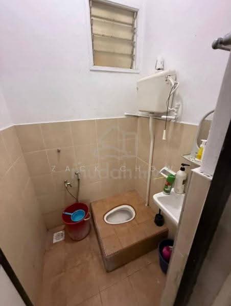 Rumah Flat untuk Dijual di Taman Maluri - Zack Chow - Bathroom - PropertyGuru.com.my