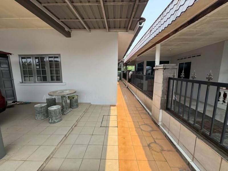 Rumah Berkembar untuk Dijual di Taman Daya (Johor Bahru) - Arzaim Barimin - Exterior - PropertyGuru.com.my