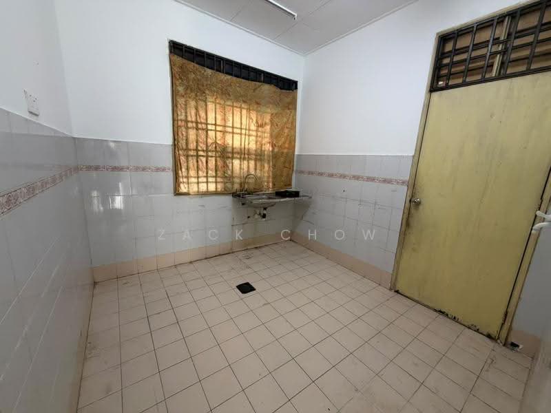 Rumah Teres 1-Tingkat untuk Dijual di Taman Puteri Wangsa (Ulu Tiram) - Zack Chow - Kitchen - PropertyGuru.com.my