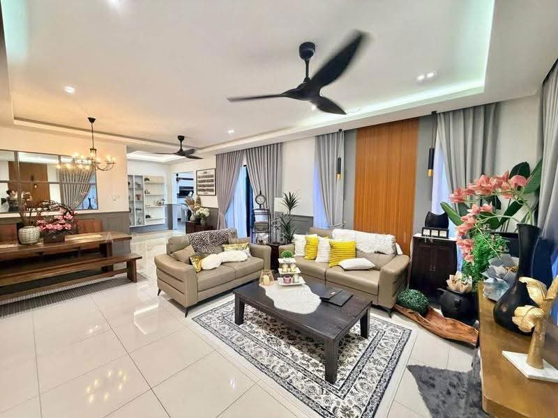 Rumah Teres 2-Tingkat untuk Dijual di Bandar Dato Onn (Tebrau) - Arzaim Barimin - Living Room - PropertyGuru.com.my