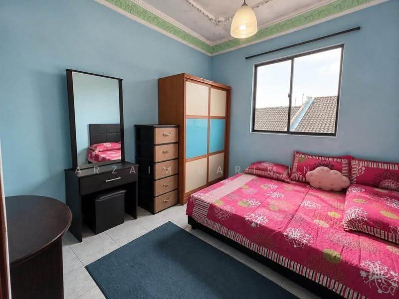 Rumah Teres untuk Dijual di Taman Bukit Tiram (Ulu Tiram) - Arzaim Barimin - Bedroom - PropertyGuru.com.my