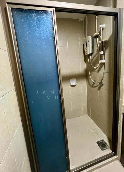 Pangsapuri untuk Disewa di Larkin Residence - Jameson Choo - Bathroom - PropertyGuru.com.my