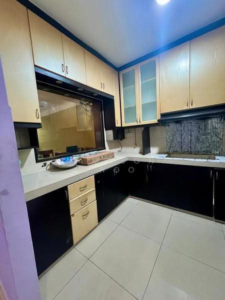 Pangsapuri untuk Disewa di Larkin Residence - Jameson Choo - Kitchen - PropertyGuru.com.my