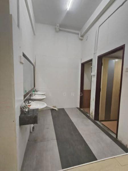 Shop / Office for Sale in Gelang Patah (Johor) - JE ONG - Bathroom - PropertyGuru.com.my