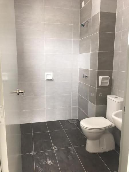 Condominium for Sale at Zeta Deskye (Alam Saujana) - Gordon Ling - Bathroom - PropertyGuru.com.my