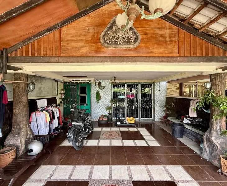 Rumah Teres untuk Dijual di Taman Bukit Dahlia (Pasir Gudang) - Arzaim Barimin - Exterior - PropertyGuru.com.my