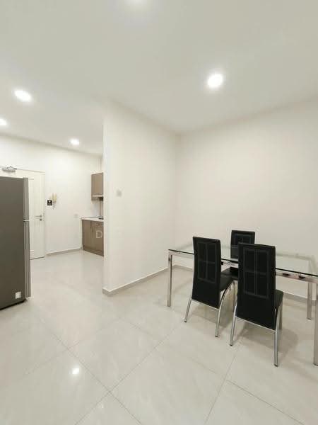 Kediaman Servis untuk Dijual di Parkview Service Apartment - Eddie Loh - Kitchen - PropertyGuru.com.my