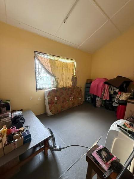 2-storey Terraced House for Sale in Taman Desa Cemerlang (Ulu Tiram) - Zack Chow - Bedroom - PropertyGuru.com.my