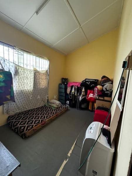 2-storey Terraced House for Sale in Taman Desa Cemerlang (Ulu Tiram) - Zack Chow - Bedroom - PropertyGuru.com.my