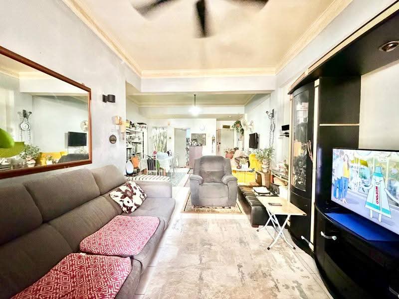Kondominium untuk Dijual di Tiara Duta - Yasmin Sulaiman - Living Room - PropertyGuru.com.my