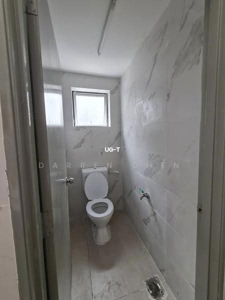 Shop / Office for Rent in Shah Alam (Selangor) - Darren Chen - Bathroom - PropertyGuru.com.my
