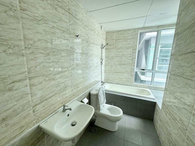 Condominium for Sale at One Sulaman - Jacklyn Wong - Master Bathroom - PropertyGuru.com.my