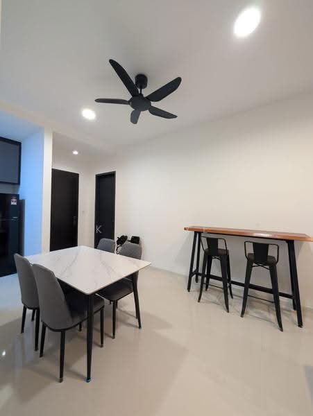 Kediaman Servis untuk Disewa di Sunway Velocity TWO - Ken Lye - Dining Room - PropertyGuru.com.my