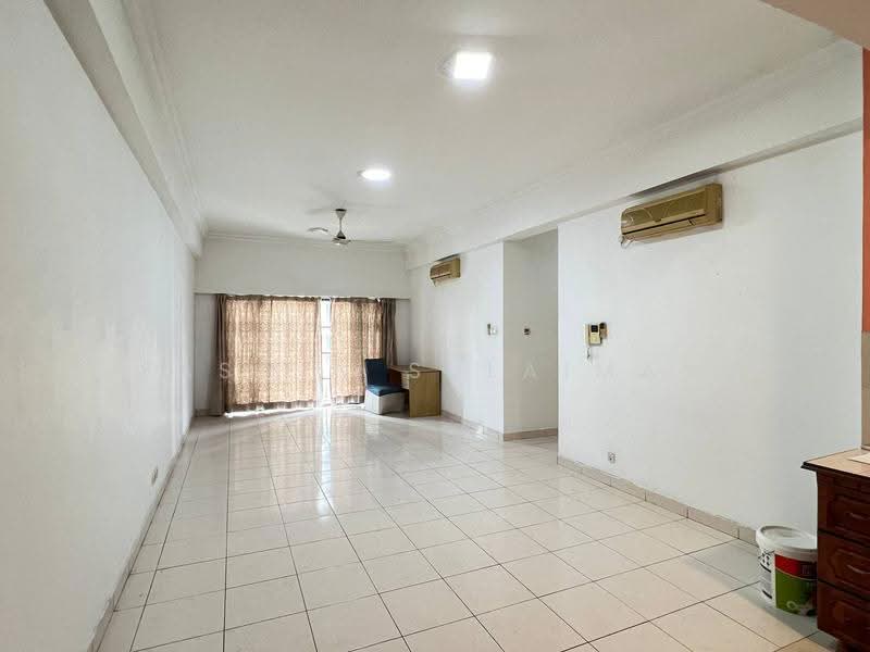 Condominium for Sale at Hartamas Regency 1 - Yasmin Sulaiman - Living Room - PropertyGuru.com.my