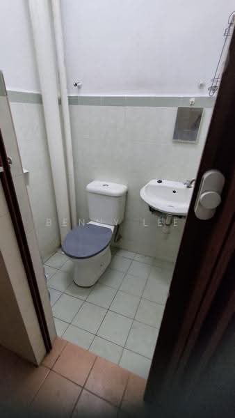 Pangsapuri untuk Disewa di Taman Tenaga - Benny Lee - Bathroom - PropertyGuru.com.my