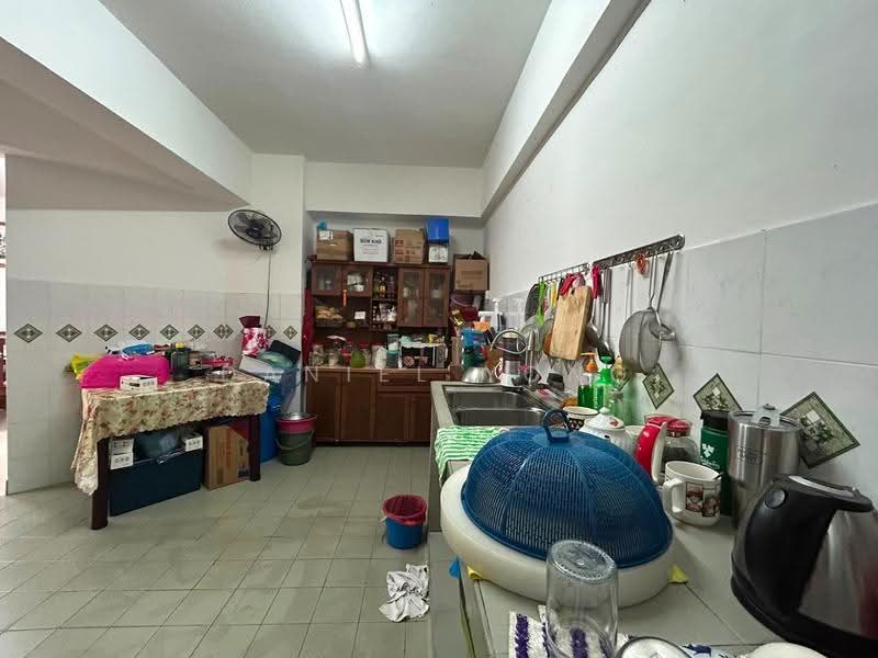 Pangsapuri untuk Dijual di Tanjong Puteri Apartment - Daniel Yong - Kitchen - PropertyGuru.com.my