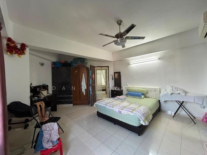 Pangsapuri untuk Dijual di Tanjong Puteri Apartment - Daniel Yong - Bedroom - PropertyGuru.com.my