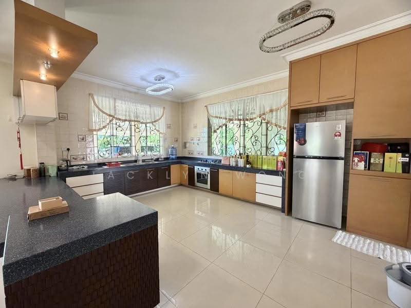 Bungalow House untuk Dijual di Taman BDC (Kota Kinabalu) - Jacklyn Wong - Kitchen - PropertyGuru.com.my