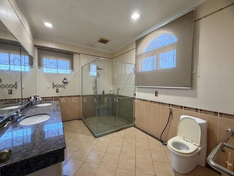 Bungalow House untuk Dijual di Taman BDC (Kota Kinabalu) - Jacklyn Wong - Bathroom - PropertyGuru.com.my