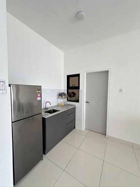 Condominium for Sale at Vertu Resort - Daisy Ooi - Kitchen - PropertyGuru.com.my