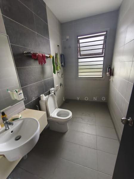 2-storey Terraced House for Sale in Taman Mount Austin (Tebrau) - Daniel Yong - Bathroom - PropertyGuru.com.my