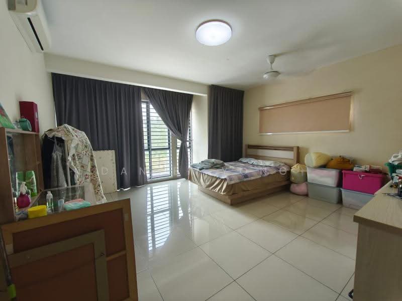 2-storey Terraced House for Sale in Taman Mount Austin (Tebrau) - Daniel Yong - Bedroom - PropertyGuru.com.my