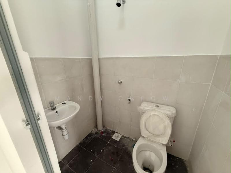 Rumah Teres untuk Disewa di Taman Kundang Jaya (Rawang) - Mandy Cheow - Bathroom - PropertyGuru.com.my