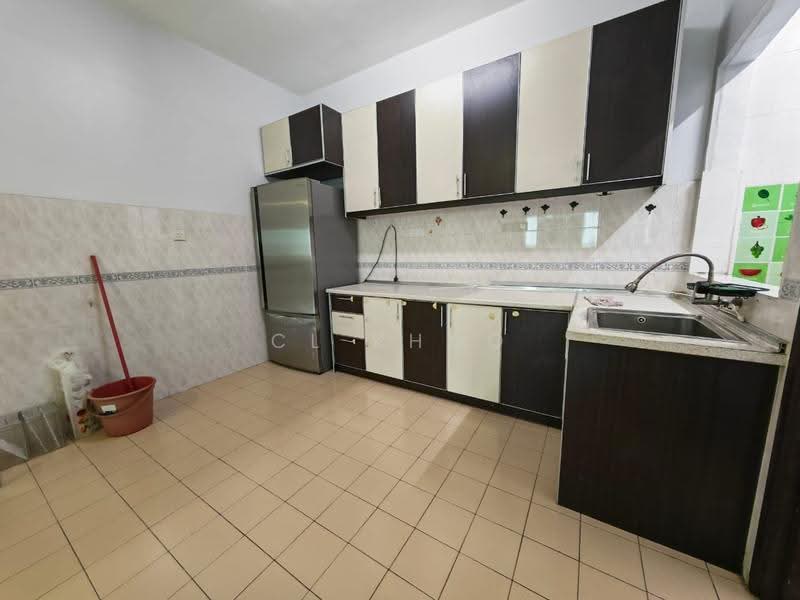 Apartment for Sale at Pangsapuri Sri Mekar - Cl Khoo - Kitchen - PropertyGuru.com.my