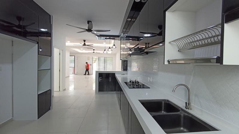 2-storey Terraced House for Rent in Bandar Sri Sendayan (Negeri Sembilan) - Tifi Ten - Kitchen - PropertyGuru.com.my