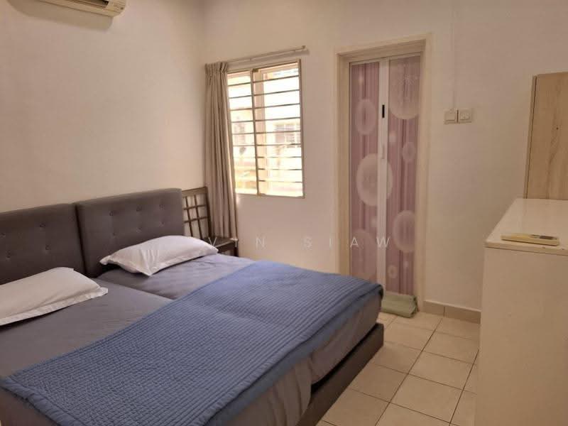 Rumah Teres 3-Tingkat untuk Disewa di Taman Puncak Jalil (Seri Kembangan) - Alvin Siaw - Bedroom - PropertyGuru.com.my