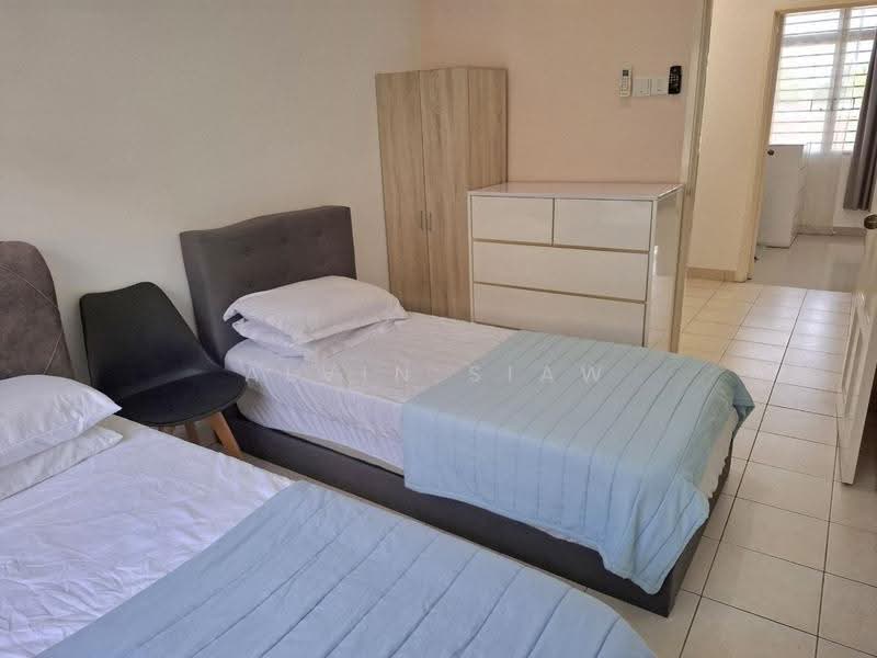 Rumah Teres 3-Tingkat untuk Disewa di Taman Puncak Jalil (Seri Kembangan) - Alvin Siaw - Bedroom - PropertyGuru.com.my