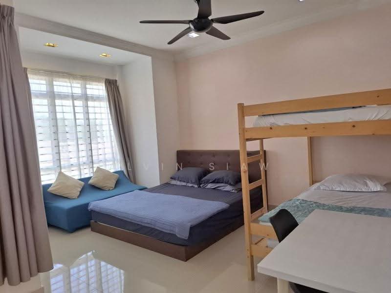 Rumah Teres 3-Tingkat untuk Disewa di Taman Puncak Jalil (Seri Kembangan) - Alvin Siaw - Bedroom - PropertyGuru.com.my