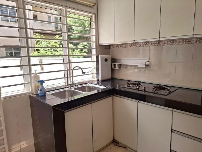 Rumah Teres 3-Tingkat untuk Disewa di Taman Puncak Jalil (Seri Kembangan) - Alvin Siaw - Kitchen - PropertyGuru.com.my