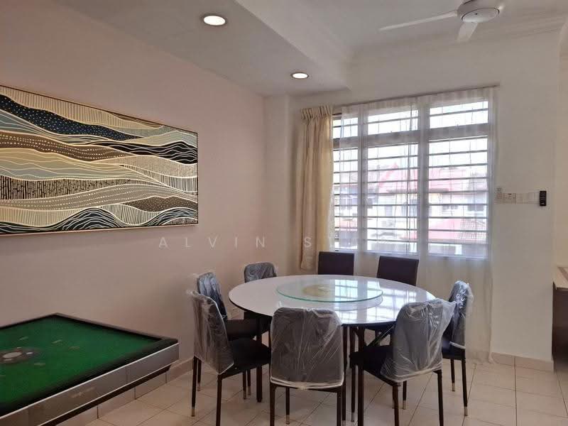 Rumah Teres 3-Tingkat untuk Disewa di Taman Puncak Jalil (Seri Kembangan) - Alvin Siaw - Dining Room - PropertyGuru.com.my