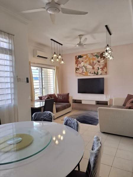 Rumah Teres 3-Tingkat untuk Disewa di Taman Puncak Jalil (Seri Kembangan) - Alvin Siaw - Living Room - PropertyGuru.com.my