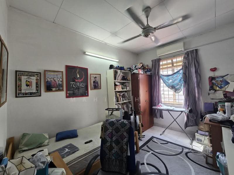 Rumah Teres 2-Tingkat untuk Dijual di Taman Prima Saujana (Kajang) - Mahirah . - Bedroom - PropertyGuru.com.my