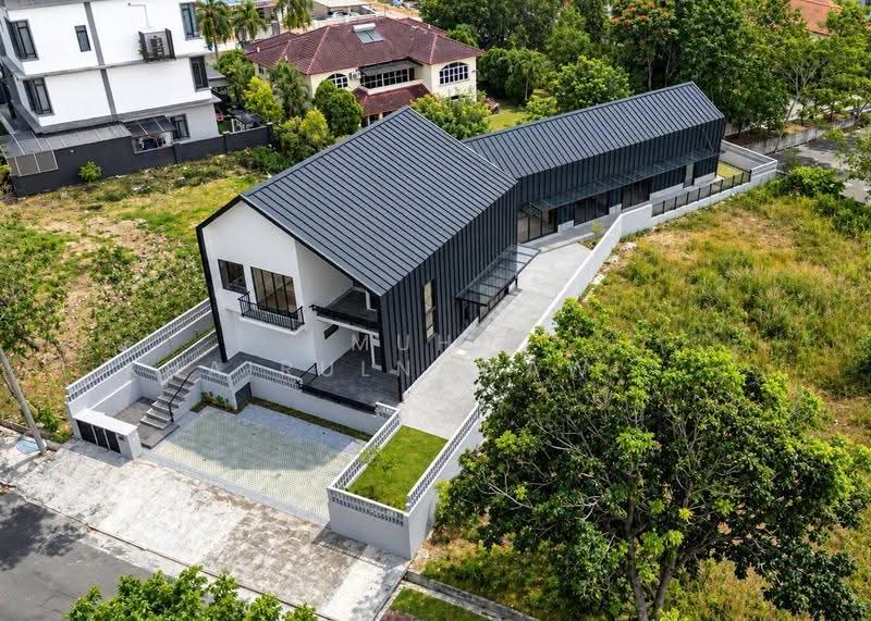 Bungalow House for Sale in Shah Alam (Selangor) - Muhd Khairulnawawi Kamaruddin - Exterior - PropertyGuru.com.my