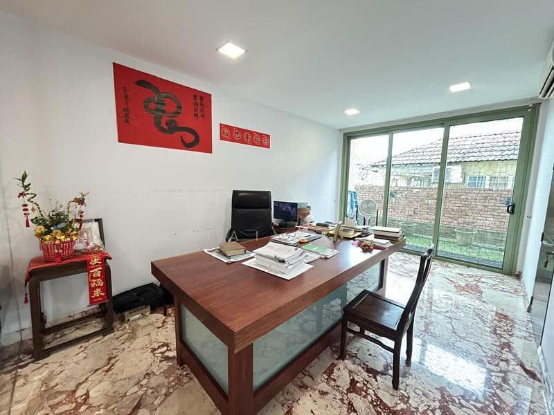Bungalow House untuk Dijual di Usj 5 (Subang Jaya) - Lai YK - Study - PropertyGuru.com.my