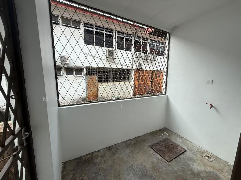 2-storey Terraced House for Rent in Taman Perling (Perling) - Mandy Goh Siew Li - Balcony - PropertyGuru.com.my