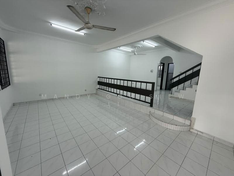 2-storey Terraced House for Rent in Taman Perling (Perling) - Mandy Goh Siew Li - Living Room - PropertyGuru.com.my