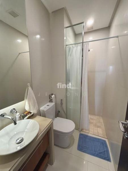 Service Residence for Rent at Straits Quay (The Suites at Waterside) - Jey Ong - Bathroom - PropertyGuru.com.my