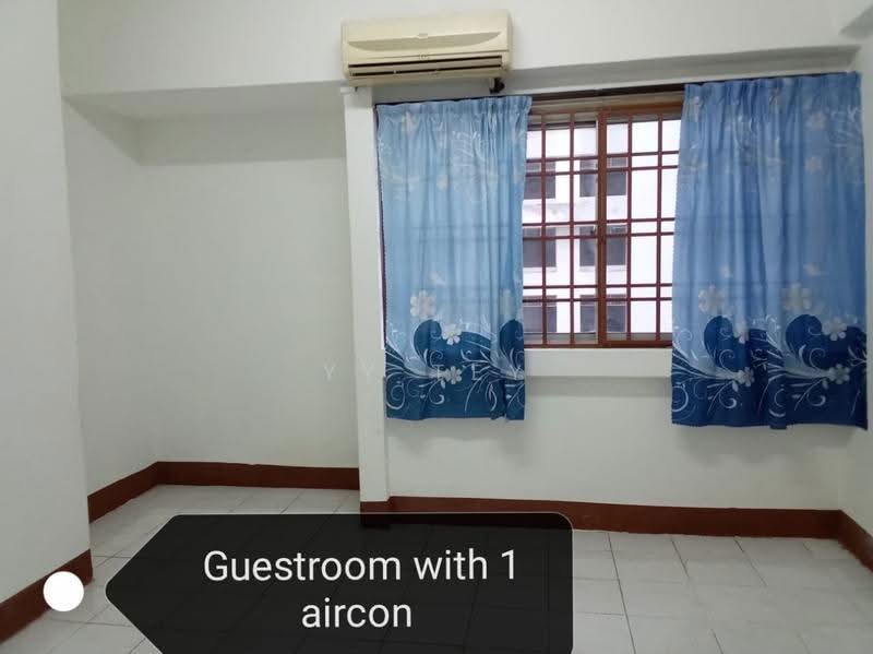 Kediaman Servis untuk Disewa di Larkin Heights - YY Tey - Bedroom - PropertyGuru.com.my