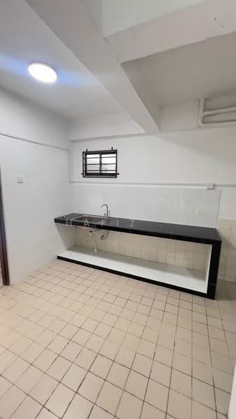Rumah Flat untuk Dijual di Flat Temenggong - HAFIZ . - Kitchen - PropertyGuru.com.my