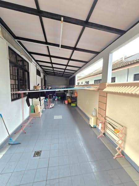 Rumah Berkembar untuk Dijual di Taman Johor Jaya (Johor Bahru) - June Tan - Exterior - PropertyGuru.com.my